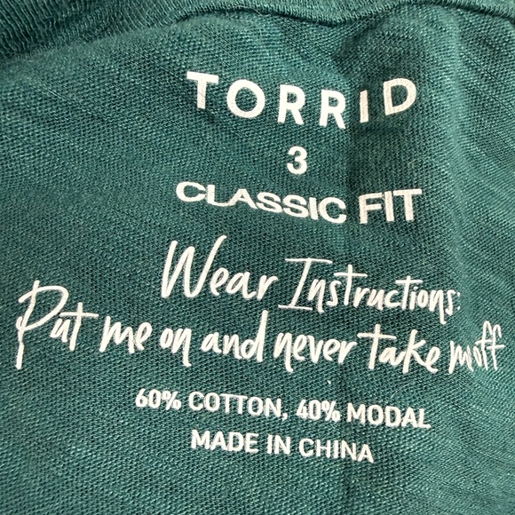 Torrid classic T-shirt Short Sleeve in green size 3-3X/22-24 - Picture 7 of 7